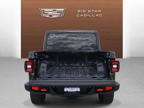 Used 2025 Jeep Gladiator Mojave image 10