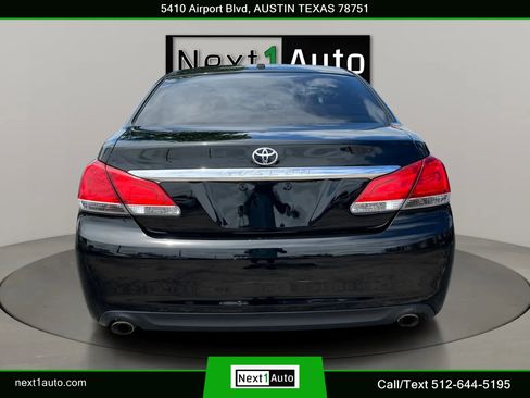 Used 2011 Toyota Avalon Limited FWD image 16