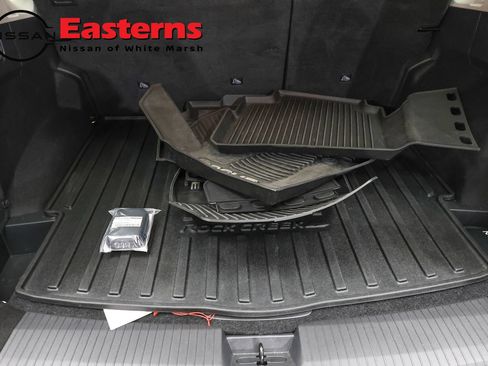 Used 2025 Nissan Rogue SV AWD/4WD image 9