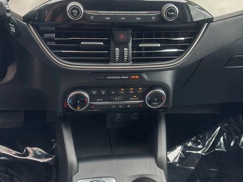 Used 2022 Ford Escape SE w/ Convenience Package image 26