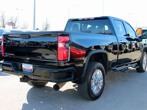 Used 2020 Chevrolet Silverado 2500 High Country w/ Z71 Off-Road Package image 5