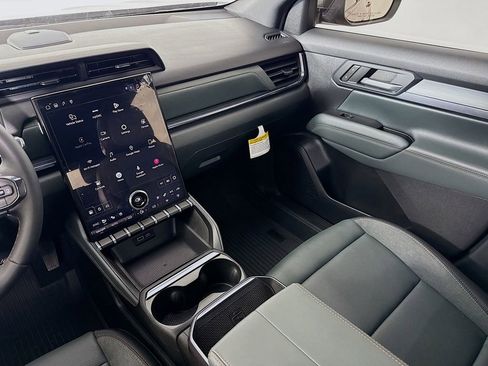 New 2026 GMC Terrain AT4 w/ Convenience Package III image 26