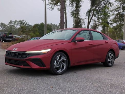 New 2026 Hyundai Elantra Limited FWD image 2