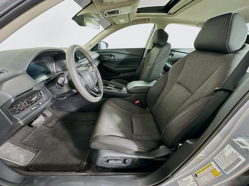 Used 2023 Honda Accord EX image 13
