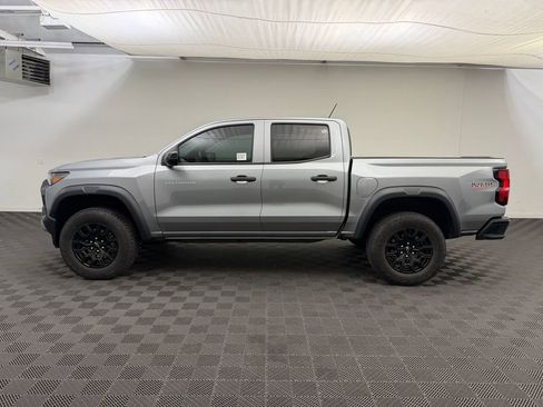 Used 2024 Chevrolet Colorado Trail Boss w/ Advanced Trailering Package AWD/4WD image 2