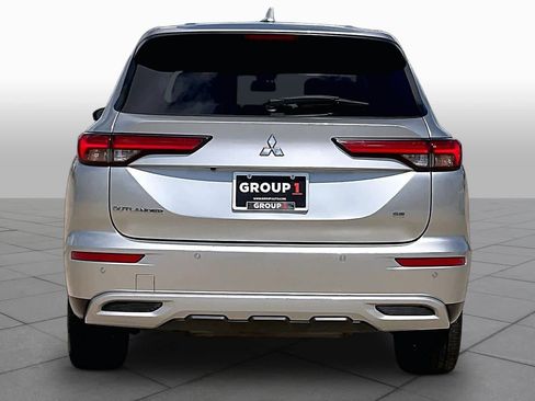Used 2024 Mitsubishi Outlander SE FWD image 5