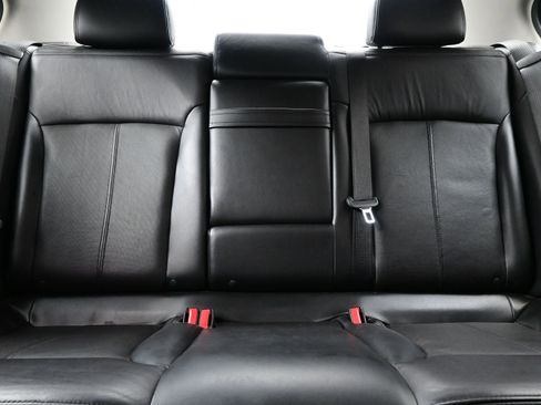 Used 2012 Buick LaCrosse Touring image 13