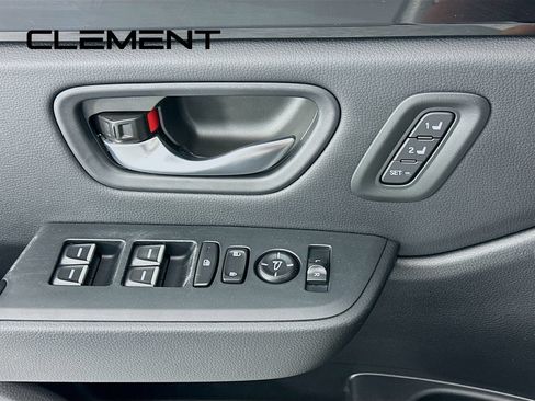 Used 2025 Honda Pilot EX-L image 26