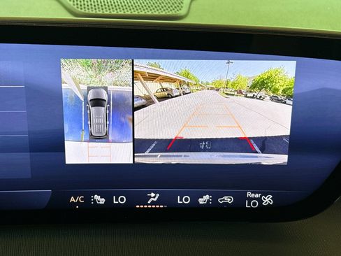 Used 2025 Buick Enclave Preferred FWD image 27