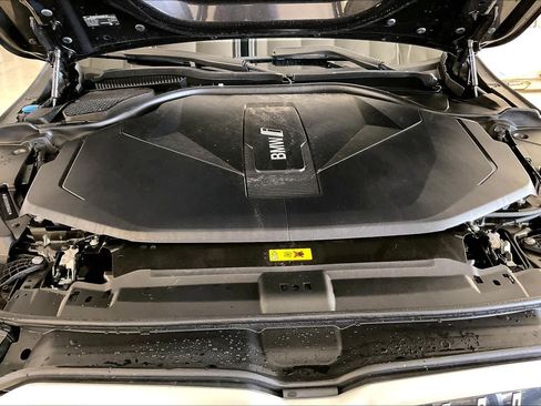 Used 2024 BMW i5 eDrive40i w/ M Sport Package RWD image 28