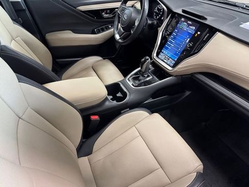 Used 2022 Subaru Outback Limited AWD/4WD image 4