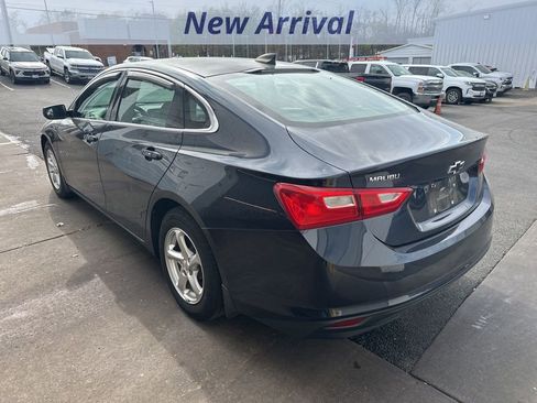 Used 2017 Chevrolet Malibu LS image 8