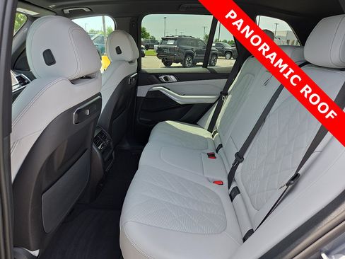 Used 2025 BMW X5 xDrive40i AWD/4WD image 10