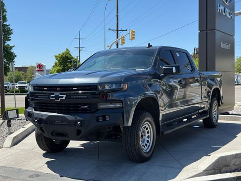 Used 2019 Chevrolet Silverado 1500 LT Trail Boss AWD/4WD image 9