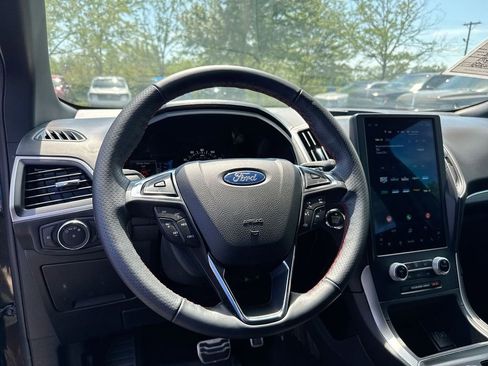 Used 2022 Ford Edge ST-Line AWD/4WD image 11