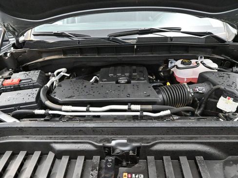 Used 2025 GMC Sierra 1500 Elevation image 35