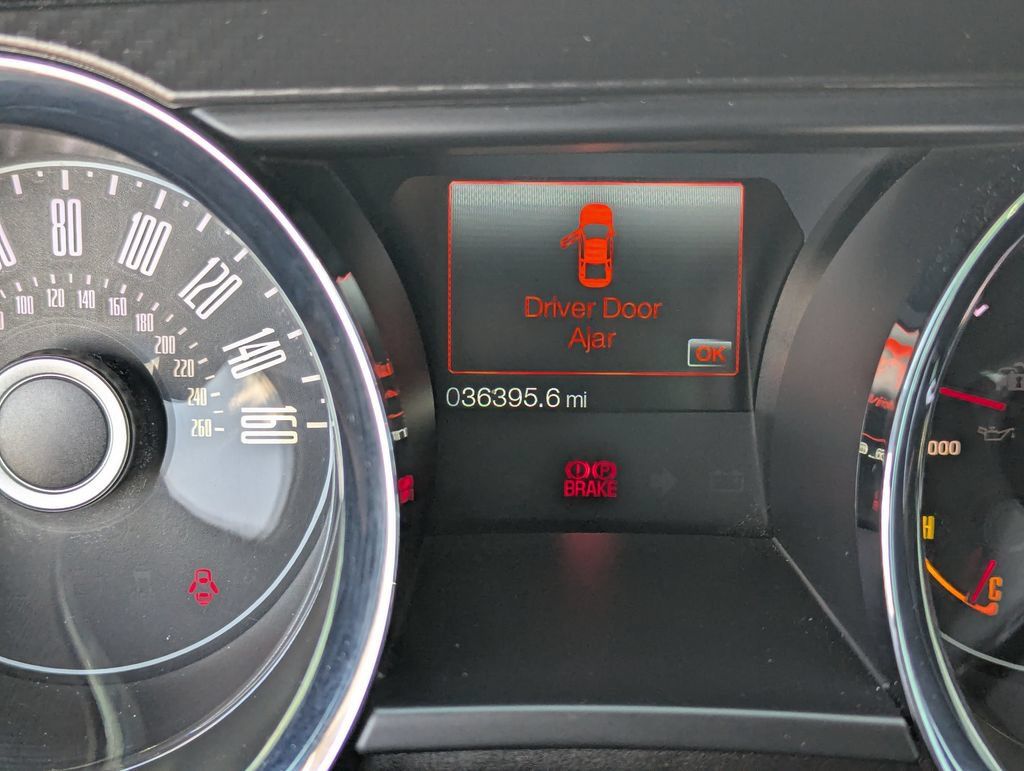 Used 2014 Ford Mustang GT Premium w/ Equipment Group 402A RWD image 27