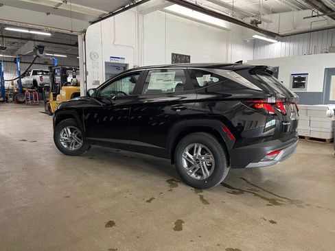 New 2026 Hyundai Tucson SE image 2