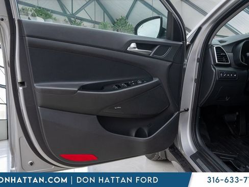 Used 2021 Hyundai Tucson Ultimate w/ Cargo Package FWD image 18