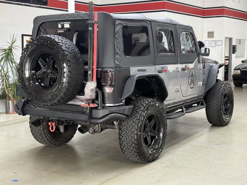 Used 2014 Jeep Wrangler Unlimited Sport AWD/4WD image 2