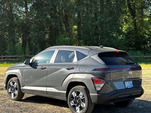 Certified 2024 Hyundai Kona SEL AWD/4WD image 5