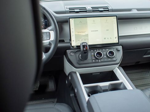 New 2026 Land Rover Defender 110 X-Dynamic SE AWD/4WD image 20