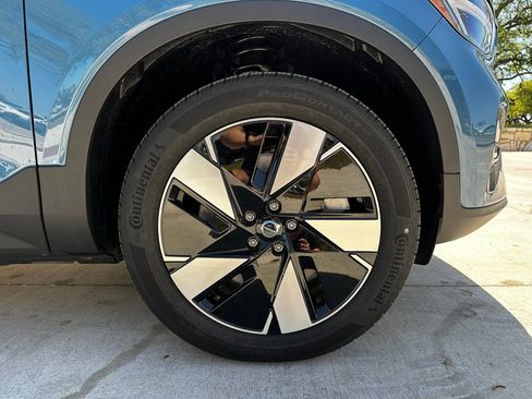 Certified 2024 Volvo C40 Recharge Core w/ Climate Package image 7