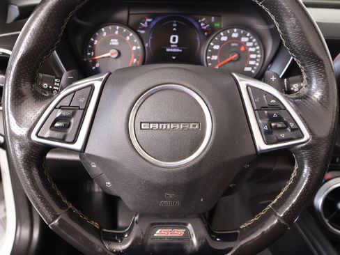 Used 2019 Chevrolet Camaro SS image 3
