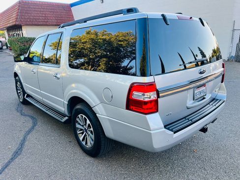 Used 2017 Ford Expedition EL XLT AWD/4WD image 4