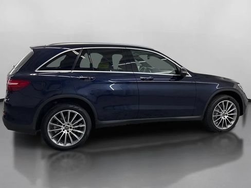 Used 2018 Mercedes-Benz GLC 300 4MATIC image 11