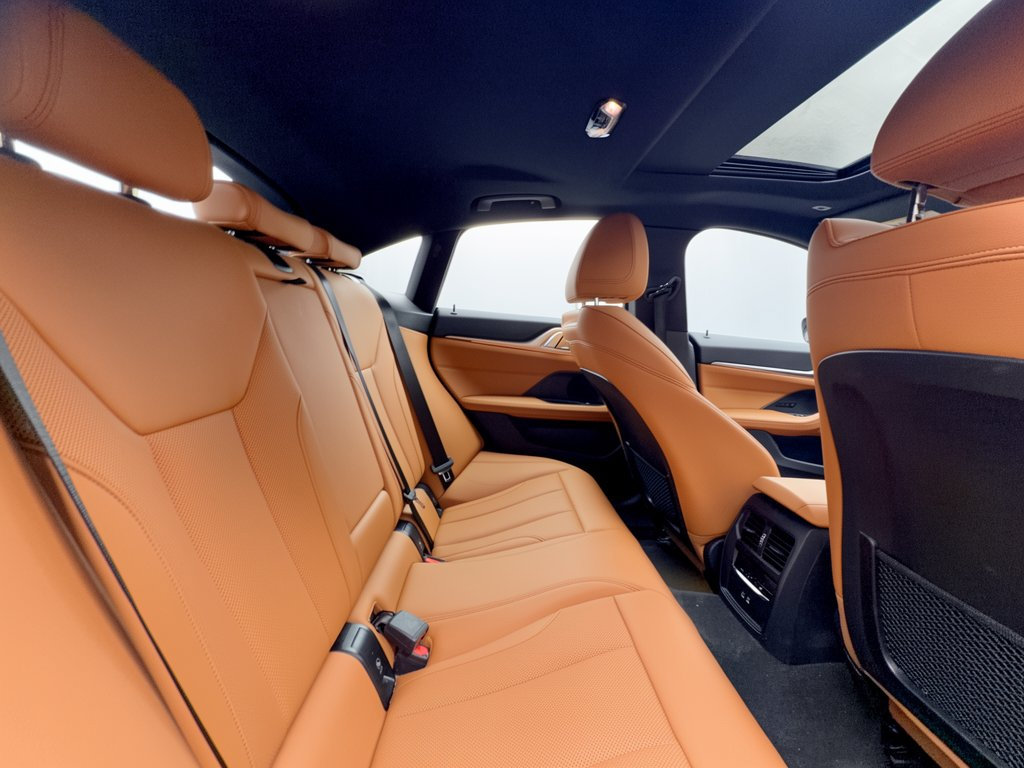 Used 2023 BMW i4 eDrive35 w/ Premium Package RWD image 28