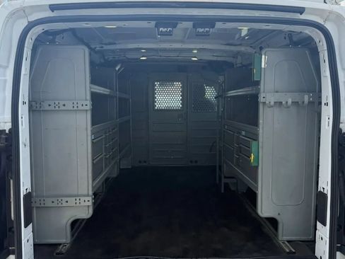 Used 2017 Ford Transit 250 130 Low Roof RWD image 16