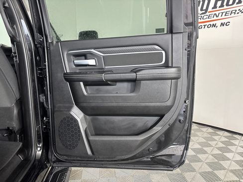 Used 2025 RAM 2500 Big Horn AWD/4WD image 26