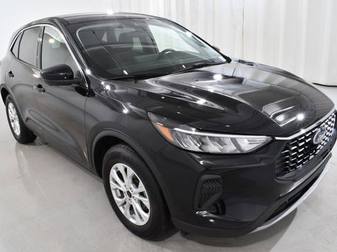 Used 2023 Ford Escape Active w/ Tech Pack #2 image 5