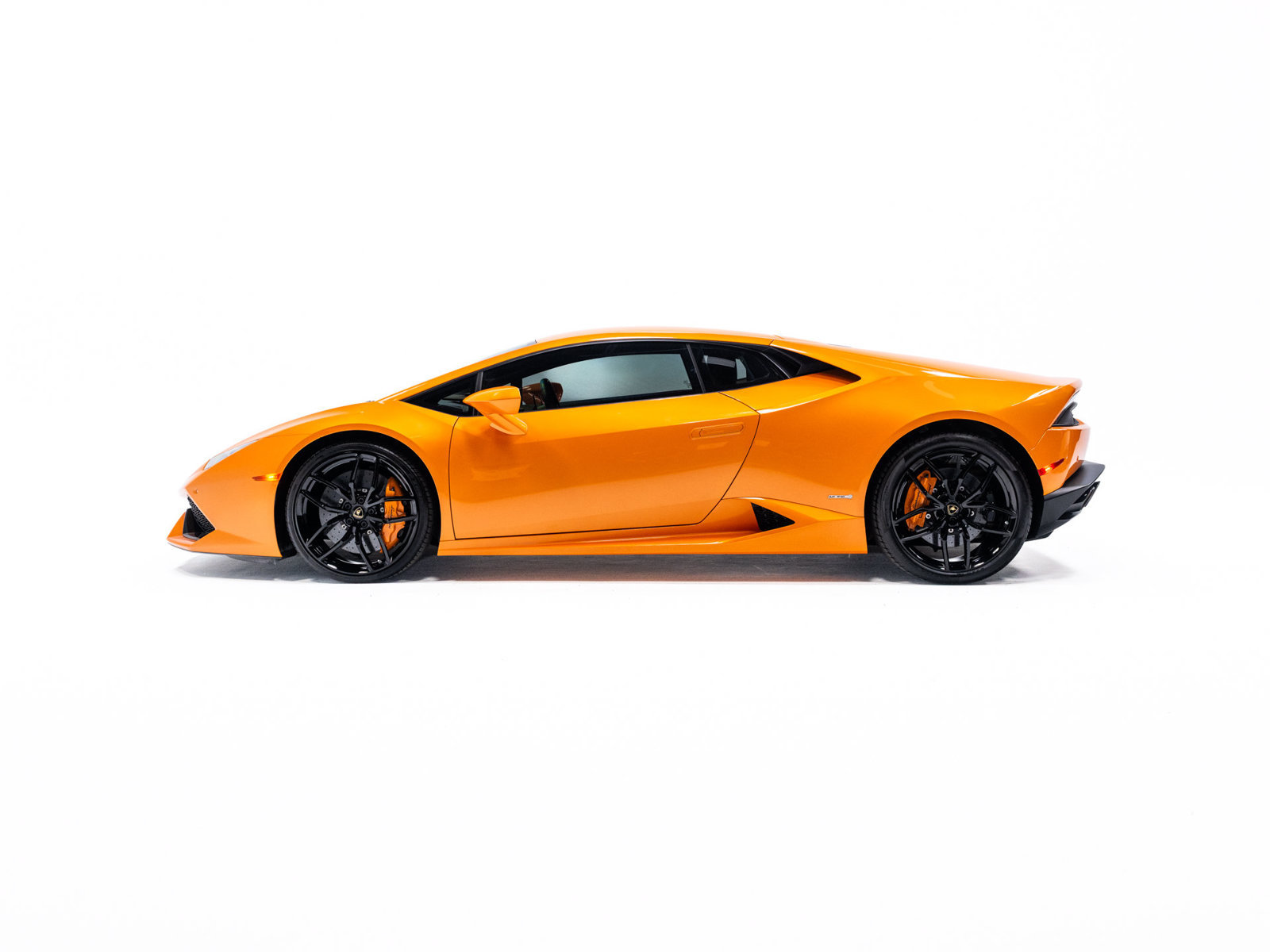 Used 2016 Lamborghini Huracan LP 610-4 AWD/4WD image 3