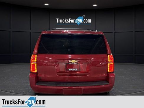 Used 2015 Chevrolet Suburban LT w/ Luxury Package image 15