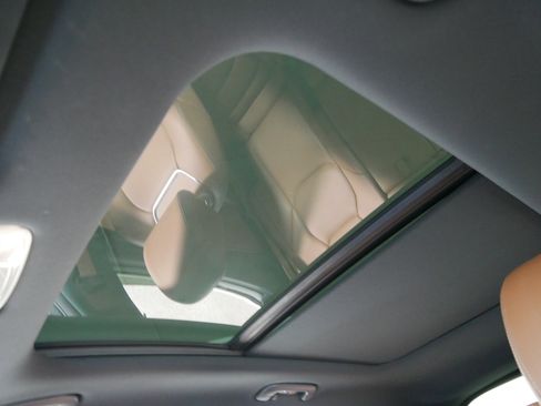 Certified 2023 Genesis GV70 2.5T w/ Advanced Package image 31