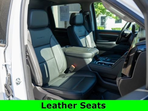 New 2025 GMC Sierra 2500 Denali w/ Denali Reserve Package image 9