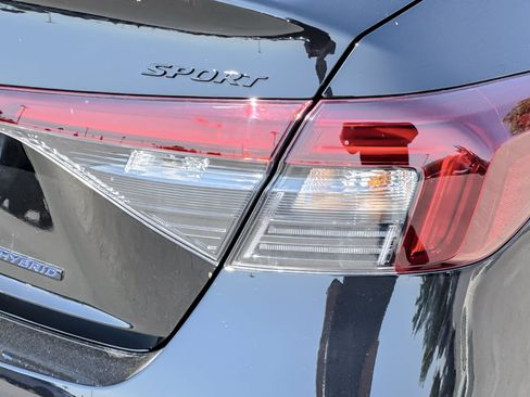 New 2026 Honda Civic FWD Hybrid Sedan image 32