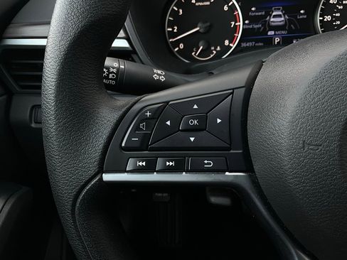 Used 2025 Nissan Altima 2.5 SV image 32