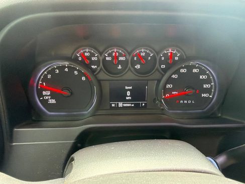 Used 2021 Chevrolet Silverado 1500 Custom AWD/4WD image 9