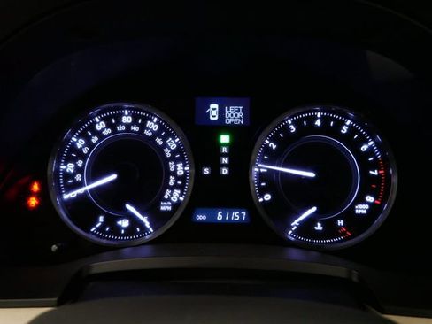 Used 2011 Lexus IS 250C RWD image 27