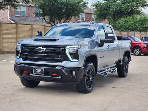 Used 2025 Chevrolet Silverado 2500 LTZ w/ LTZ Plus Package AWD/4WD image 11