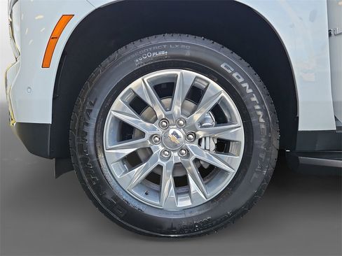 New 2026 Chevrolet Suburban Premier w/ Sun And Tow Package image 15