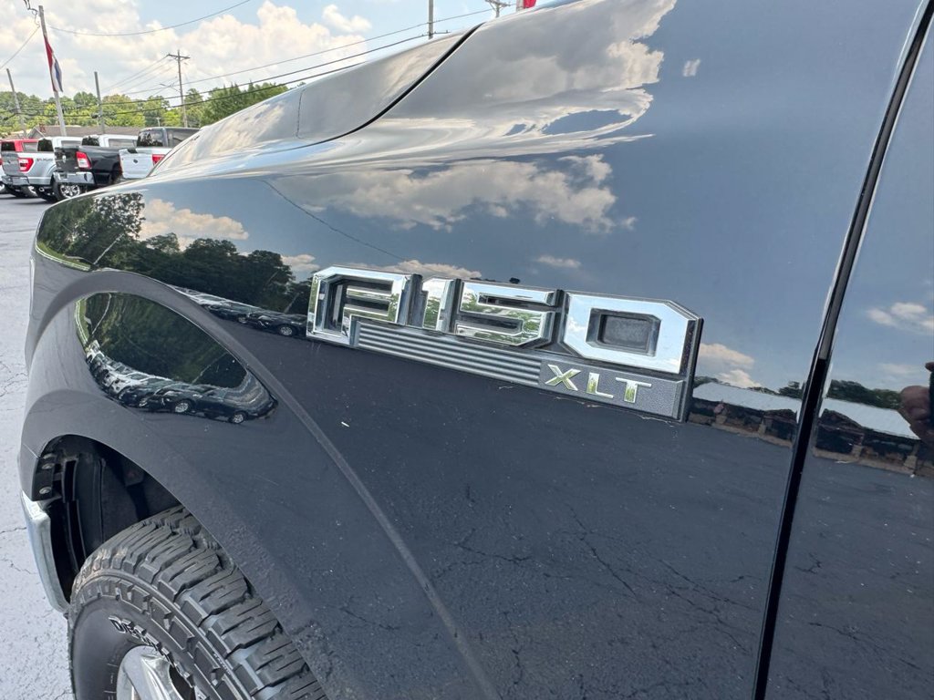 Used 2018 Ford F150 XLT w/ Equipment Group 302A Luxury AWD/4WD image 11