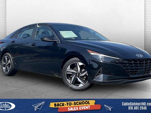 Used 2023 Hyundai Elantra SEL w/ Convenience Package FWD image 1