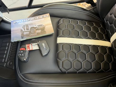 Used 2026 Jeep Wrangler Sahara AWD/4WD image 42