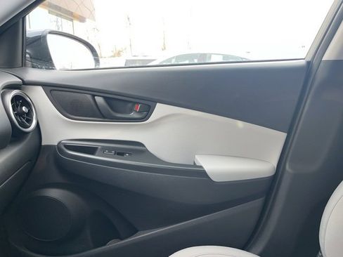 Certified 2023 Hyundai Kona SEL w/ Cargo Package image 6