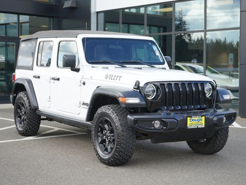 Used 2022 Jeep Wrangler Unlimited Sport image 1
