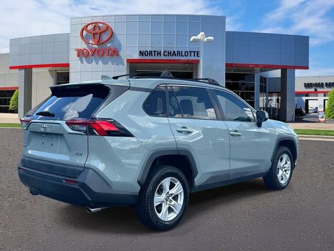 Used 2019 Toyota RAV4 XLE FWD image 7